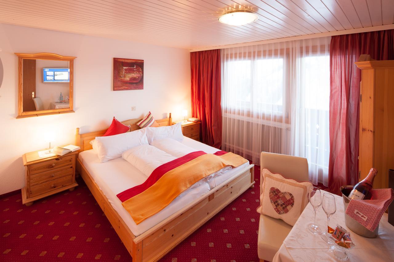 Hotel-Gasthof Zimba Damuels Eksteriør bilde